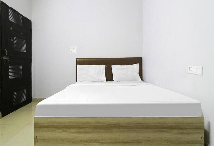 트리플 클래식 룸, Vaccinated Staff  Oyo 79969 Flagship Night Inn