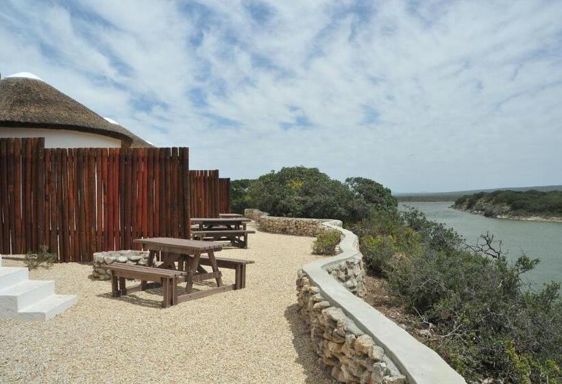 בקתה סטנדרטית, De Hoop Collection   Campsite Rondawels