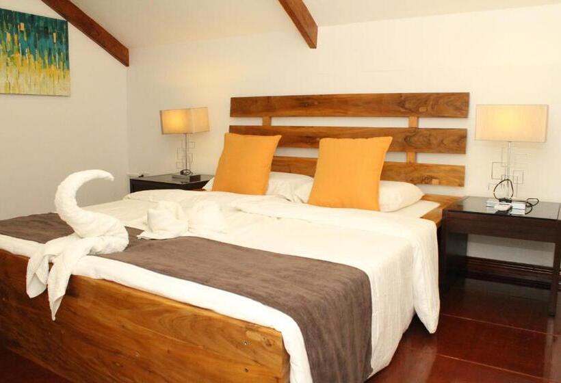 ویلای 3 خوابه, Alona S Coral Garden Resort