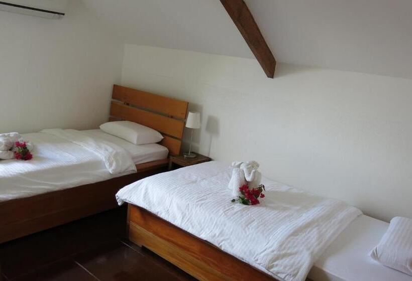 ویلای 3 خوابه, Alona S Coral Garden Resort