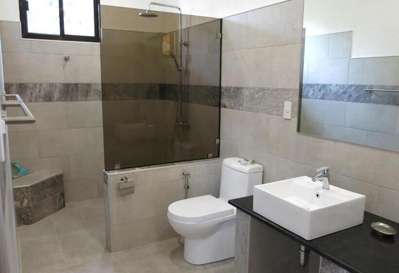 استودیوی لوکس, Alona S Coral Garden Resort