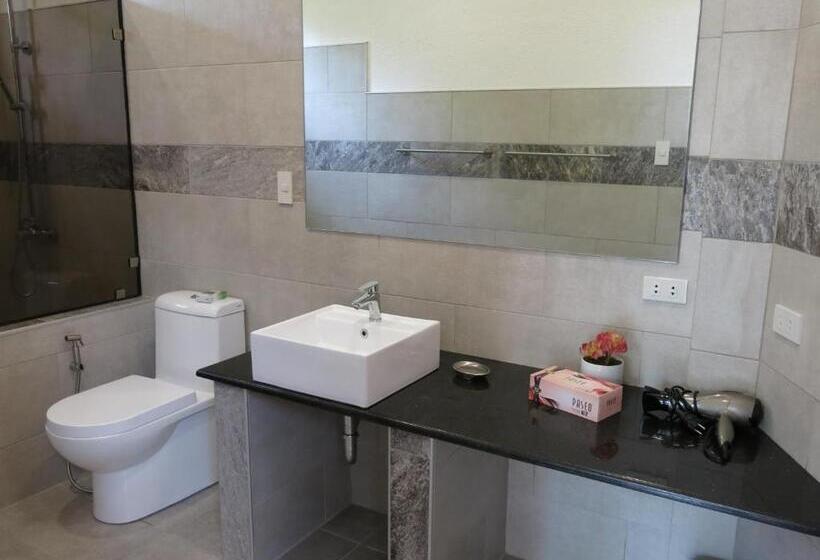 استودیوی لوکس, Alona S Coral Garden Resort