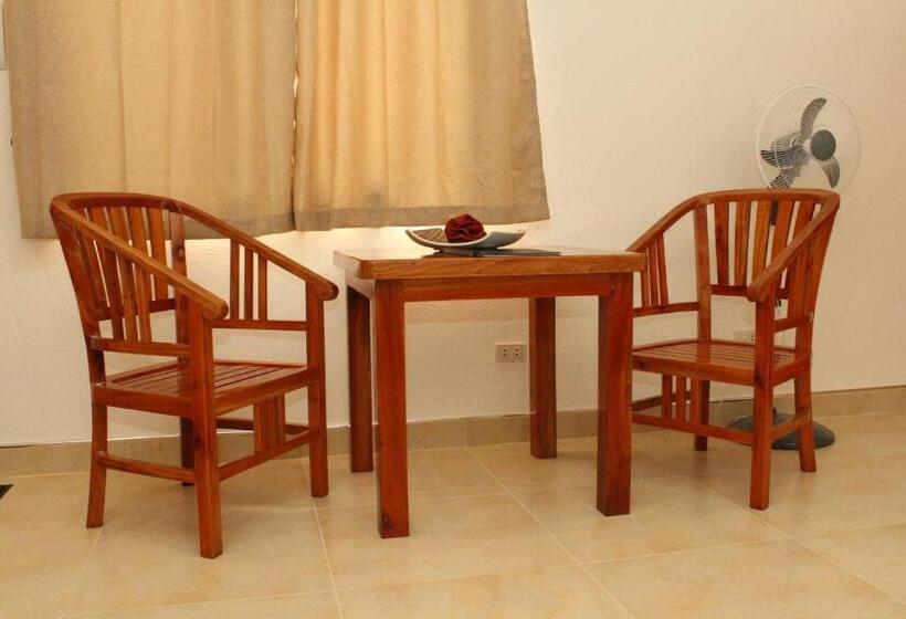 استودیوی لوکس, Alona S Coral Garden Resort