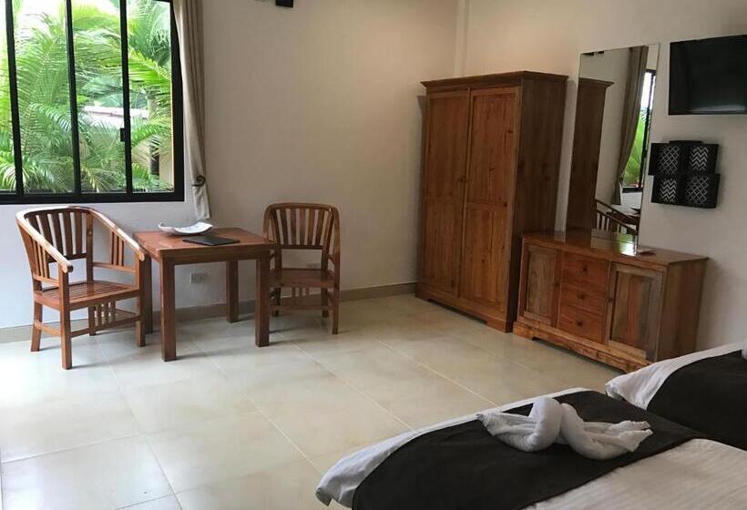 استودیوی لوکس, Alona S Coral Garden Resort