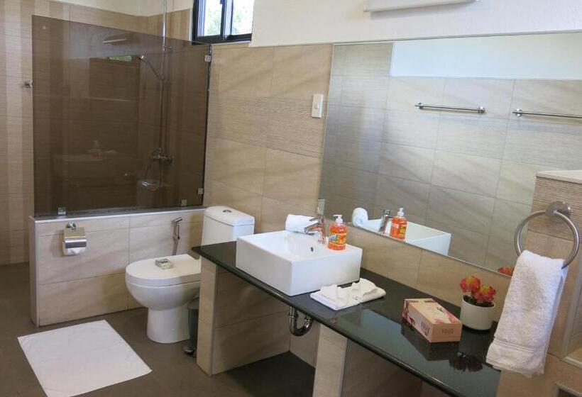 ویلای استاندارد با چشم‌انداز باغ, Alona S Coral Garden Resort