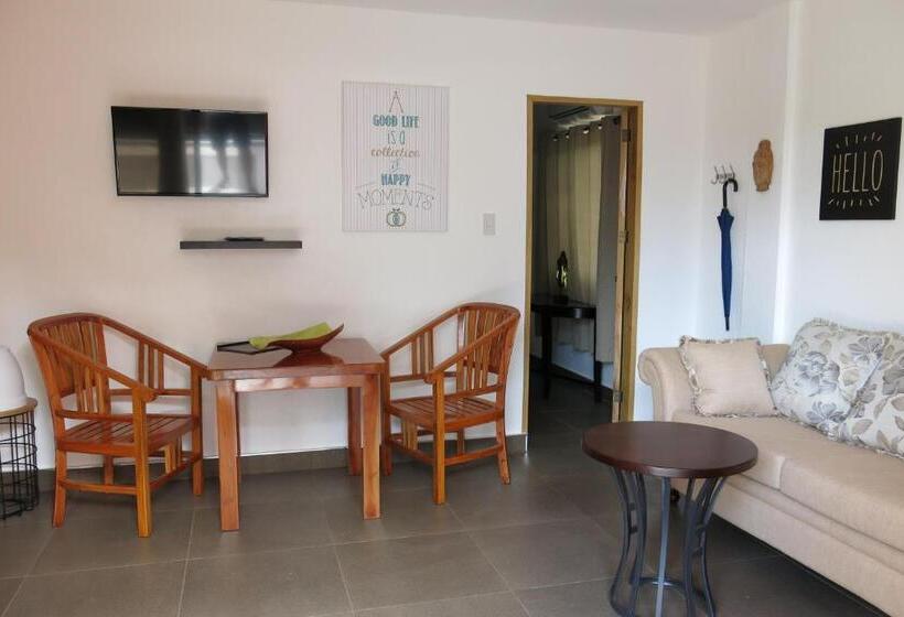 ویلای استاندارد با چشم‌انداز باغ, Alona S Coral Garden Resort