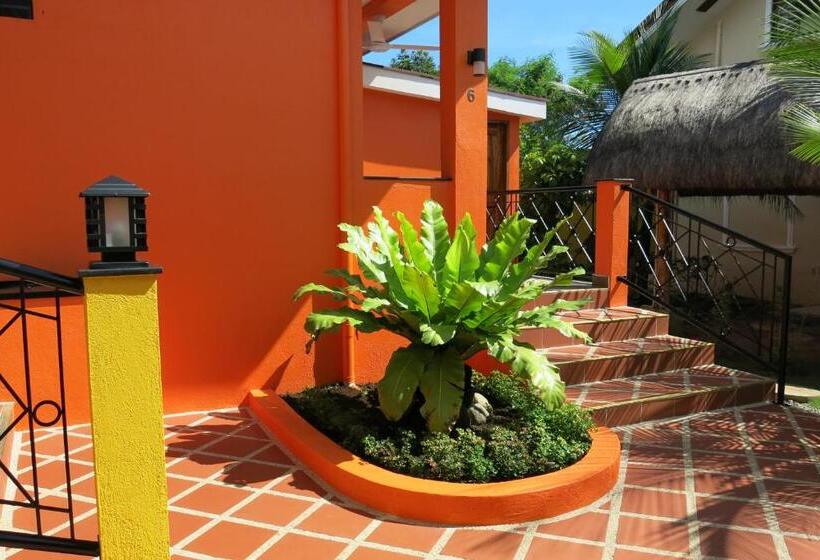 ویلای استاندارد با چشم‌انداز باغ, Alona S Coral Garden Resort