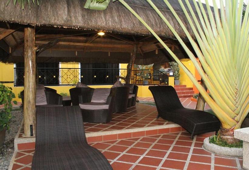 استودیوی لوکس, Alona S Coral Garden Resort