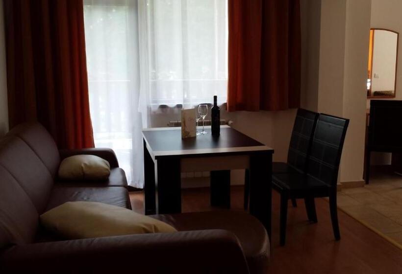 발코니가 있는 2 베드룸 아파트, Apart Hotel Flora Residence Daisy