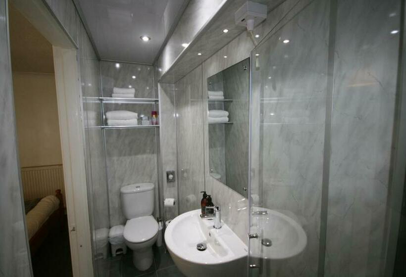 Номер Стандарт, Ardgarry Farm