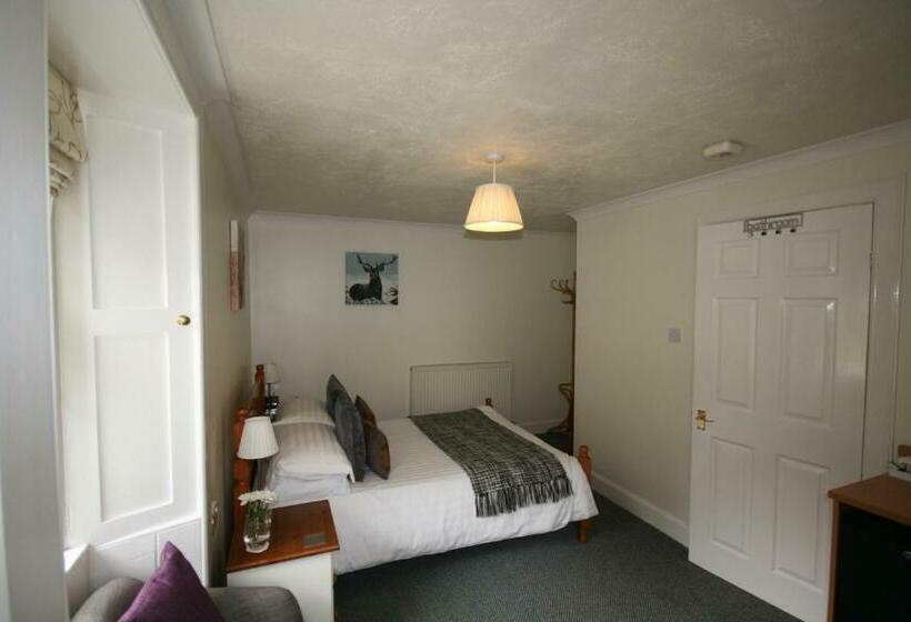 Номер Стандарт, Ardgarry Farm