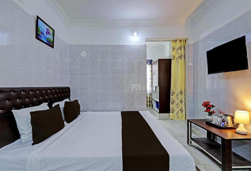 חדר דלוקס, O Golden Pride