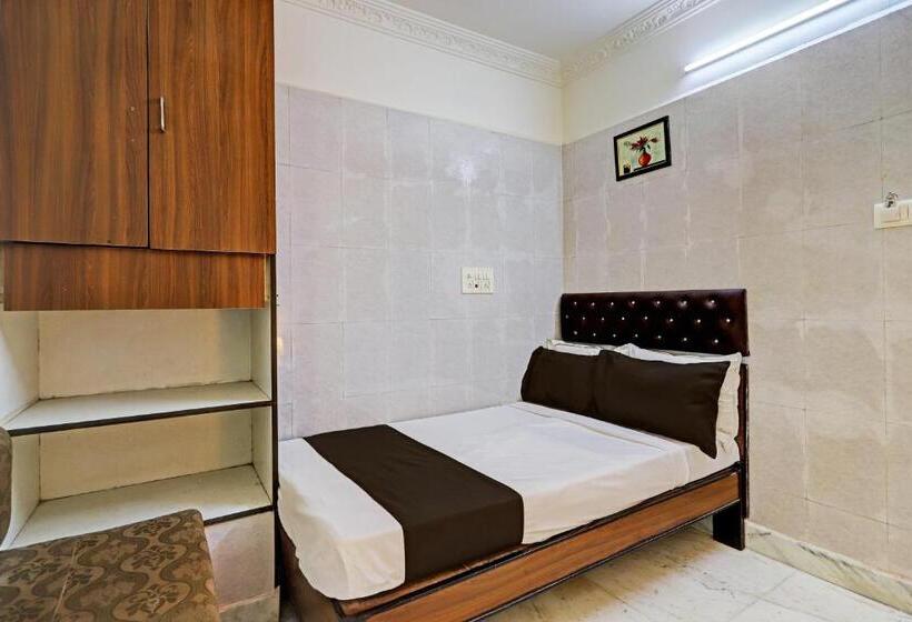 חדר בסיסי, O Golden Pride