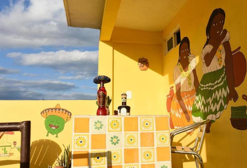 Standardrum, Cancun Guest House 5