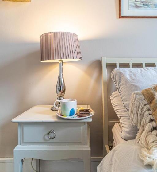 Номер Стандарт, House Close To Kings Cross