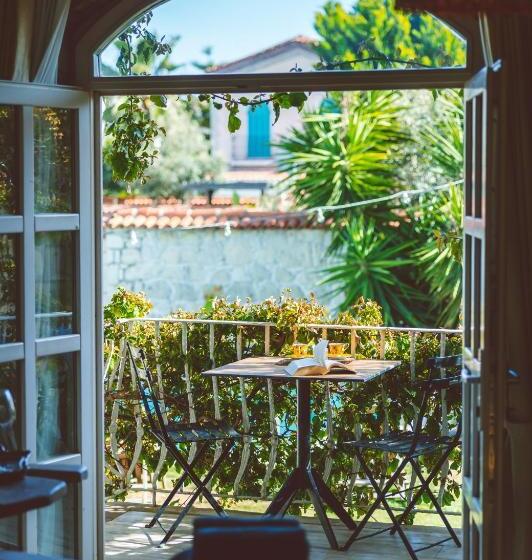 ハイドロマッサージバス付きスイート, Cumbali Konak