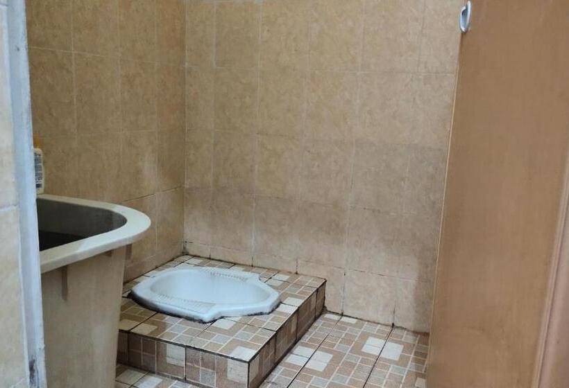 스탠다드 싱글 룸, Yellow House