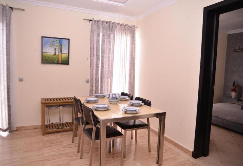 דירת שלושה חדרים, Appart Hôtel Founty Beach