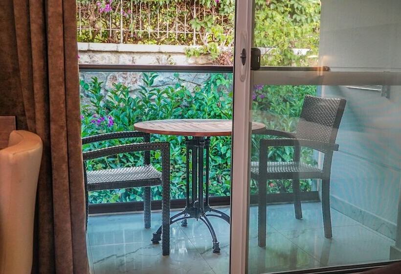 Номер Стандарт с Балконом, Delta Hotels By Marriott Bodrum