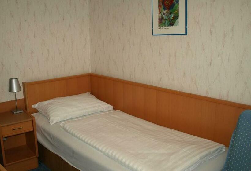 스탠다드 싱글 룸, Admiral