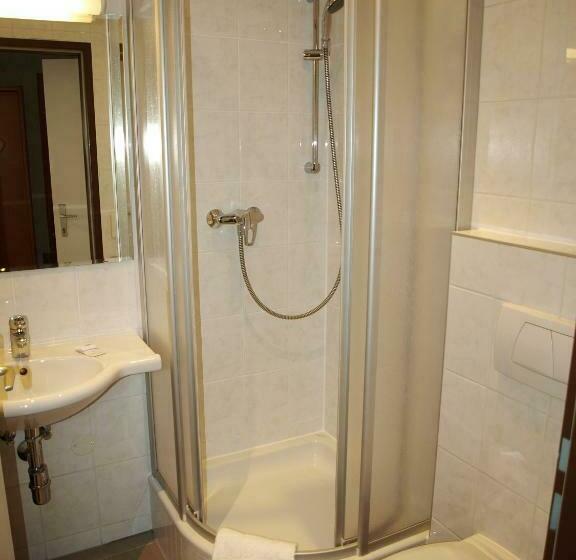 스탠다드 싱글 룸, Admiral