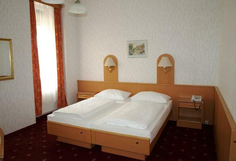 스탠다드 룸, Admiral