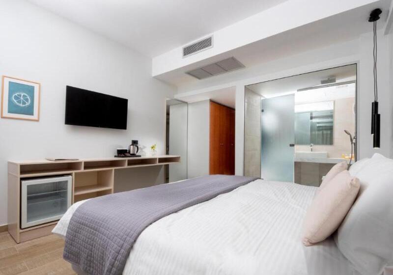 חדר דלוקס, Athena