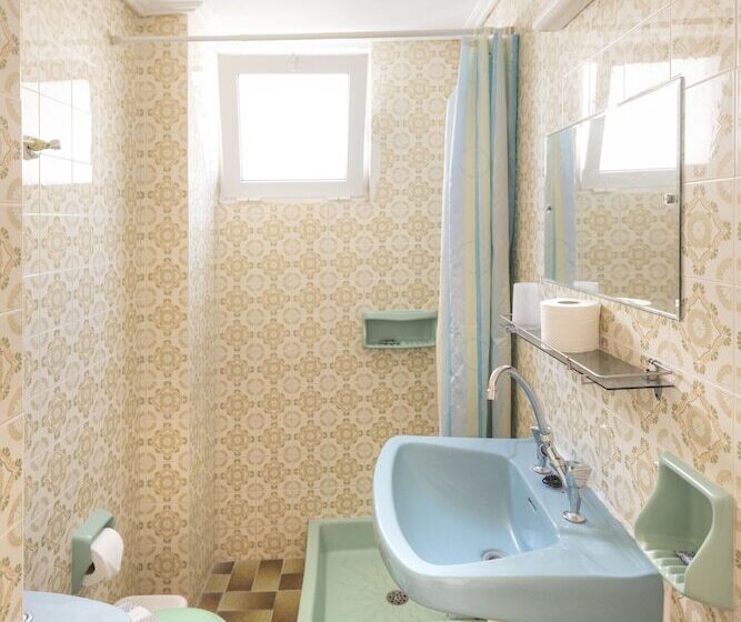 スタンダードルーム, Captain S