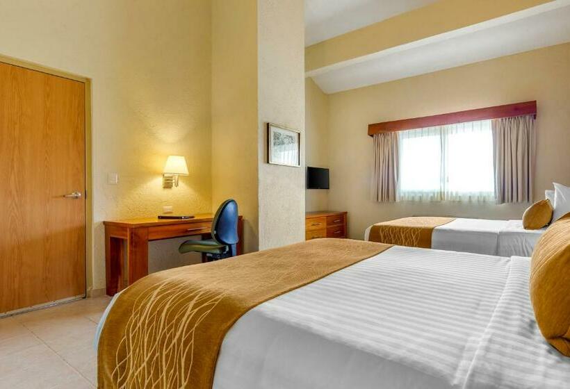 סוויטת 2 חדרי שינה, Comfort Inn Puerto Vallarta Golfside & Marina