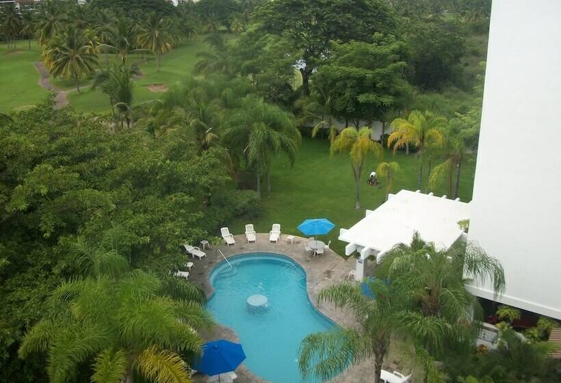 חדר סטנדרט שתי מיטות זוגיות, Comfort Inn Puerto Vallarta Golfside & Marina