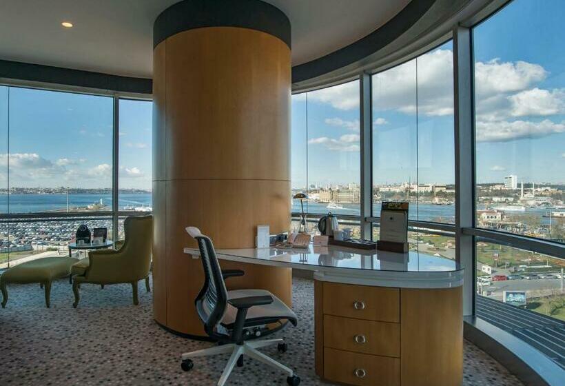 Standard Room King Size Bed, Doubletree By Hilton Istanbulmoda