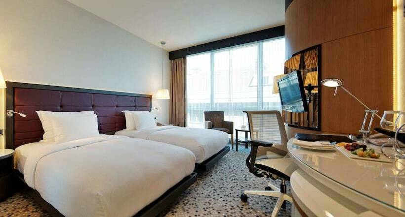 Standard Room, Doubletree By Hilton Istanbulmoda
