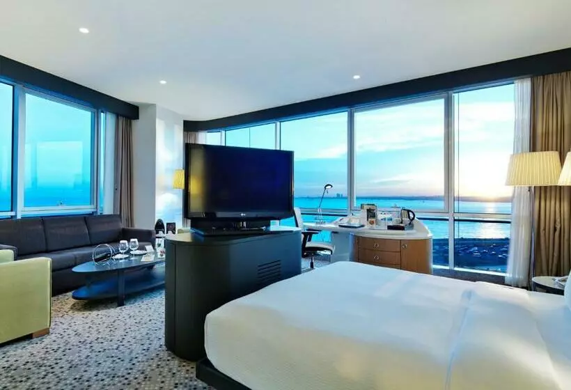 キングサイズベッドのジュニアスイート, Doubletree By Hilton Istanbulmoda