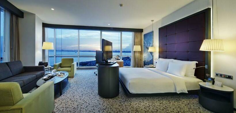 Junior Suite King Bed, Doubletree By Hilton Istanbulmoda