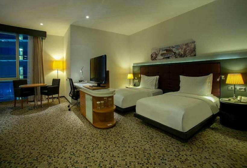 Junior Suite Sea View, Doubletree By Hilton Istanbulmoda