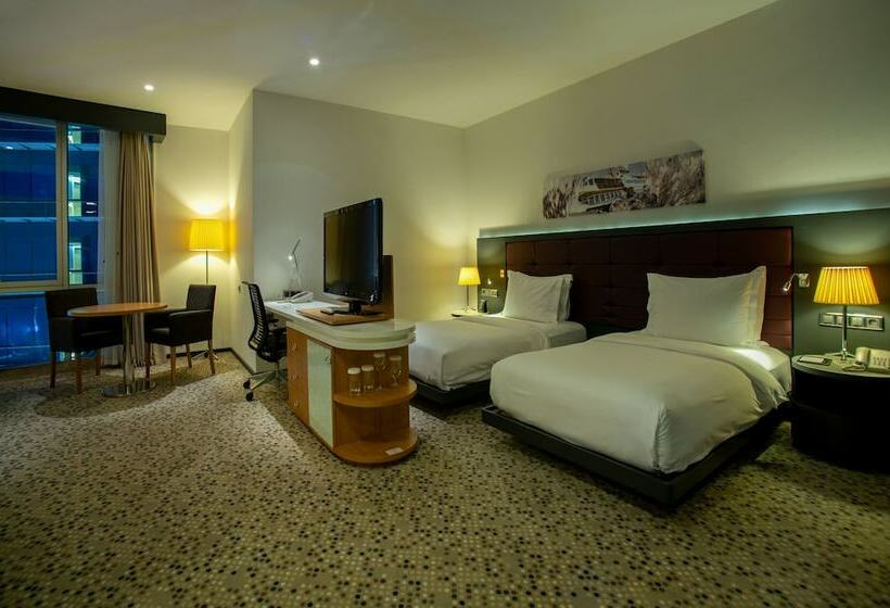 Junior Suite Sea View, Doubletree By Hilton Istanbulmoda