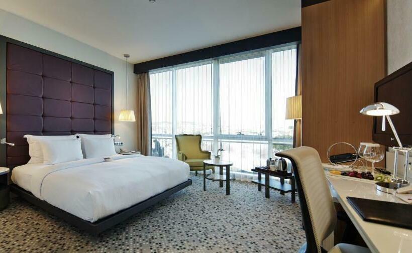 キングサイズベッドのエクゼクティブルーム, Doubletree By Hilton Istanbulmoda