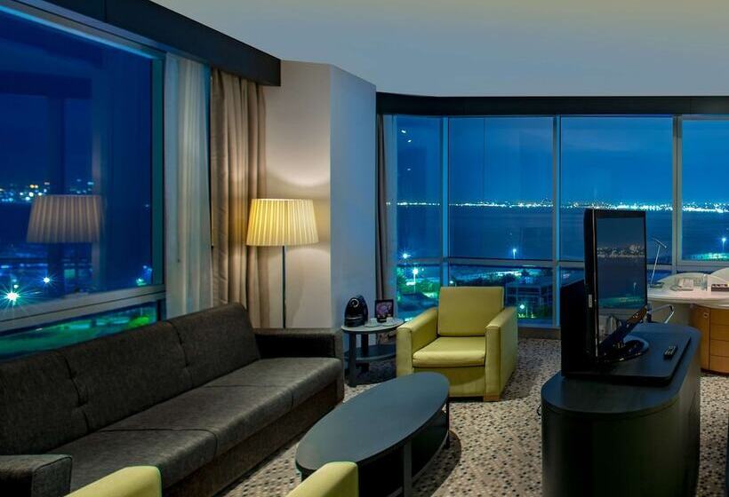 Junior Suite Sea View, Doubletree By Hilton Istanbulmoda
