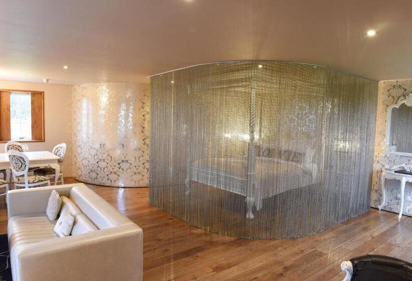 Люкс Superior, Glenskirlie Castle