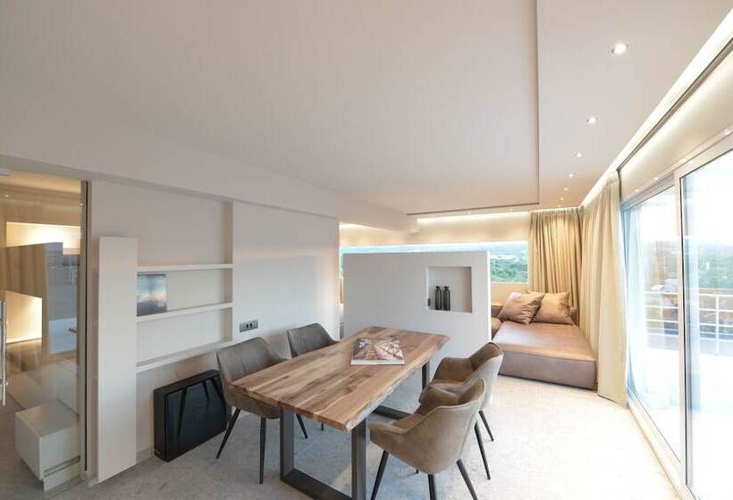 סוויטת סופריור נוף לים, King Saron Hotel Resort