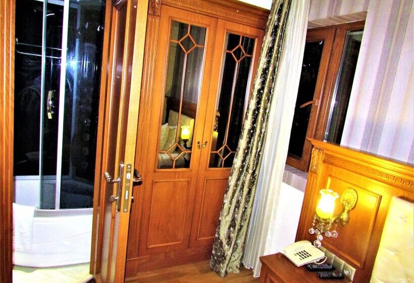 اتاق خانوادگی, Lausos Hotel Sultanahmet