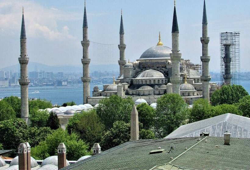 سوئیت با تخت بزرگ, Lausos Hotel Sultanahmet