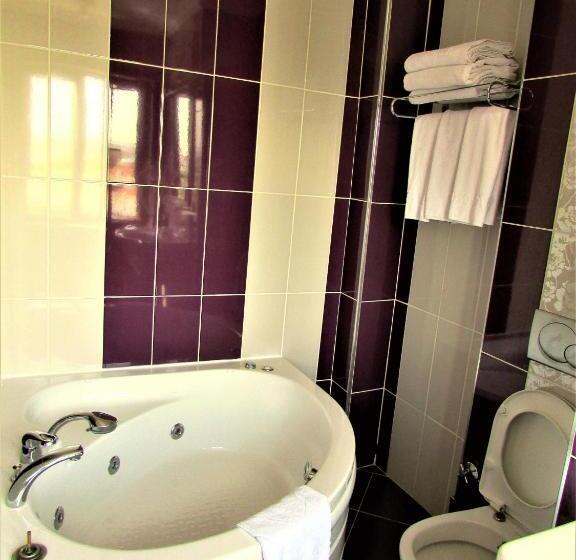 سوئیت با تخت بزرگ, Lausos Hotel Sultanahmet