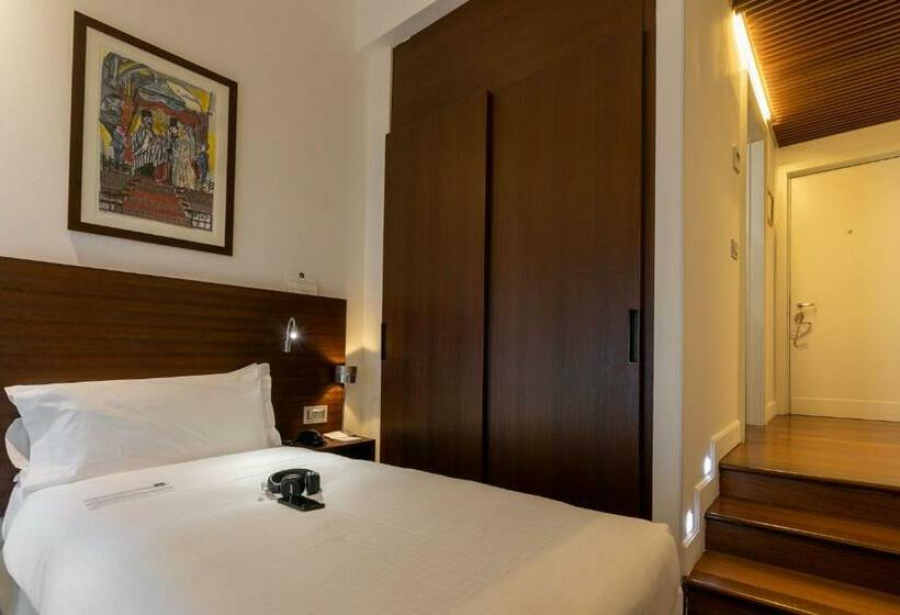 غرفة كلاسيكية فردية, Milano Scala