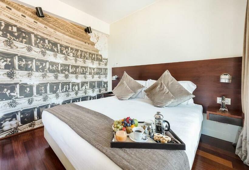 جناح جونيور, Milano Scala