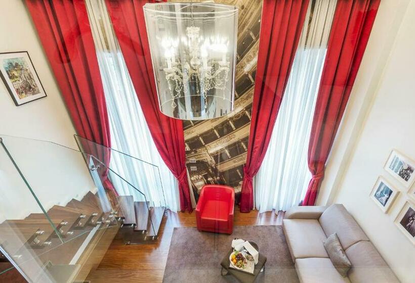 جناح دوبلكس, Milano Scala