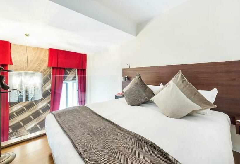 جناح دوبلكس, Milano Scala