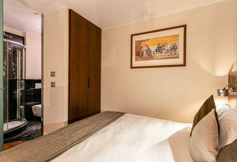 جناح دوبلكس, Milano Scala