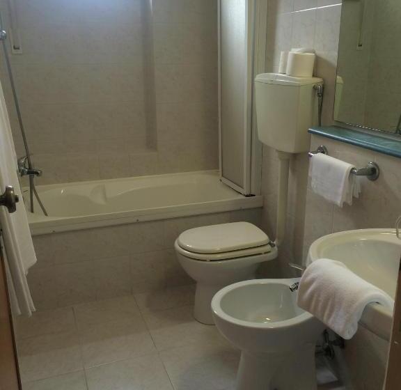 סוויטה משפחתית, Nettuno