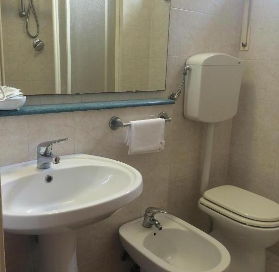 חדר אקונומי, Nettuno